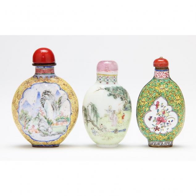 three-chinese-snuff-bottles