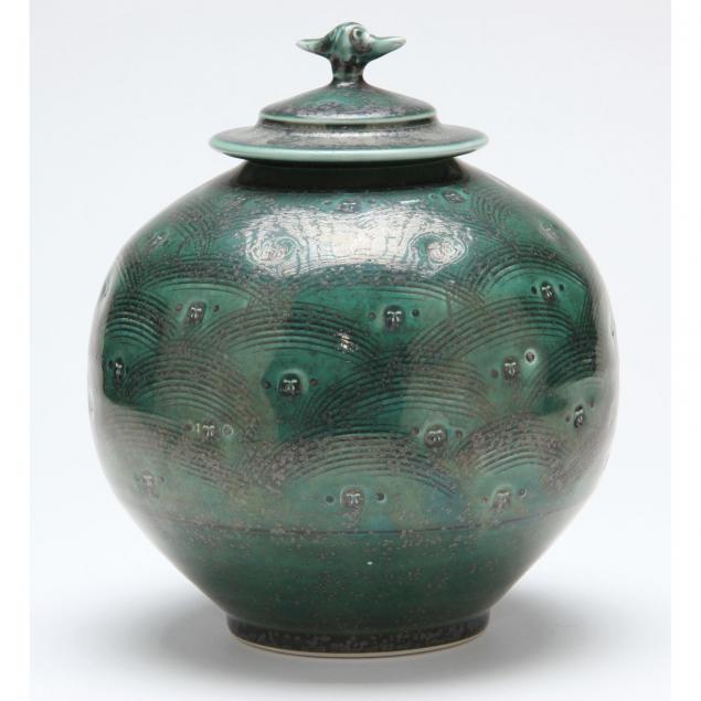 tom-turner-studio-pottery-lidded-jar