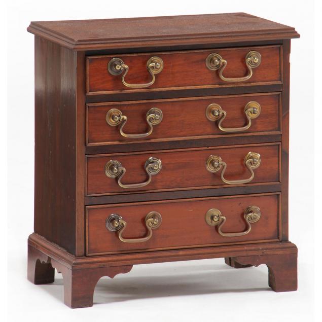 chippendale-style-miniature-chest-of-drawers