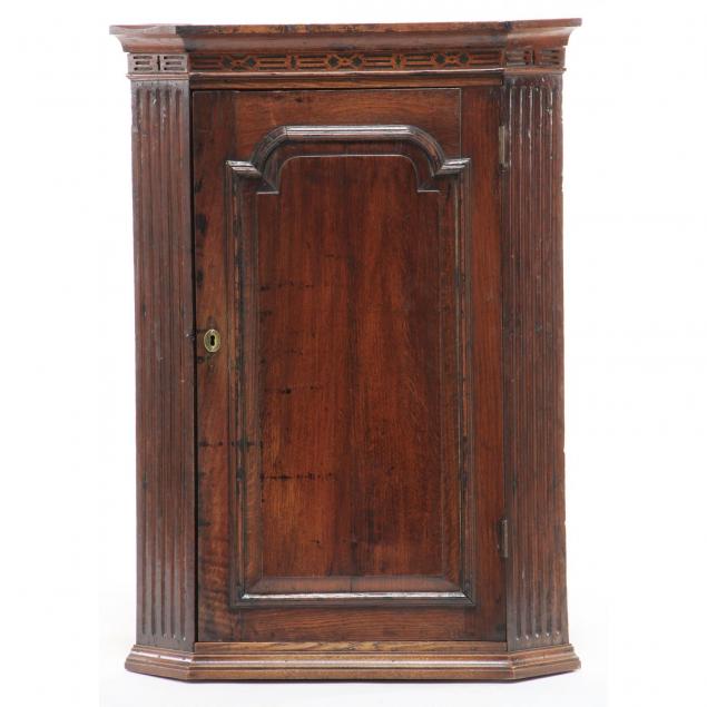 english-chippendale-hanging-corner-cabinet