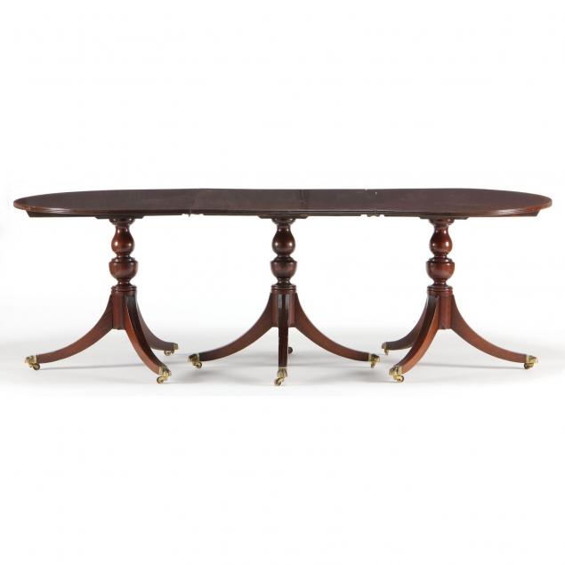 georgian-style-triple-pedestal-dining-table