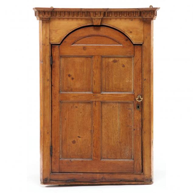 english-chippendale-hanging-corner-cabinet