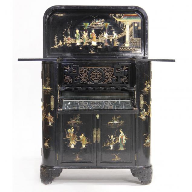 vintage-chinoiserie-decorated-bar