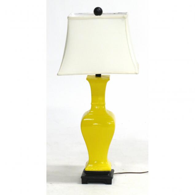 mid-century-asian-style-table-lamp