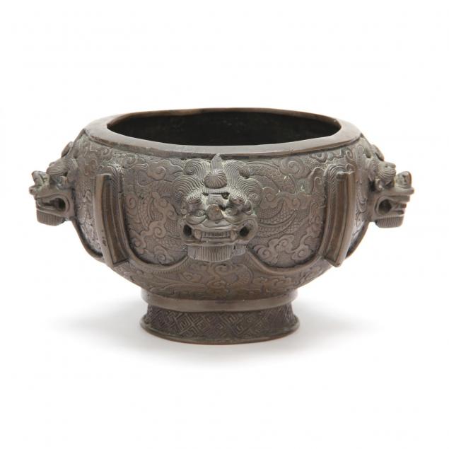 vintage-chinese-bronze-planter