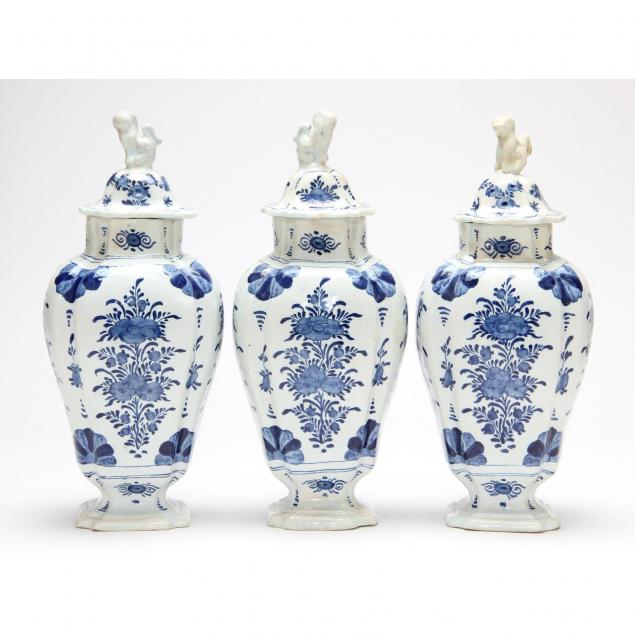 delft-style-garniture-set