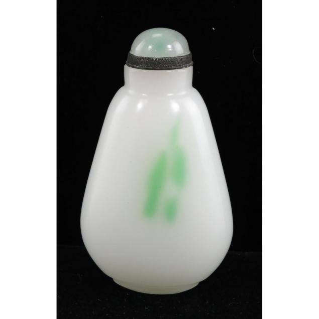 peking-glass-snuff-bottle