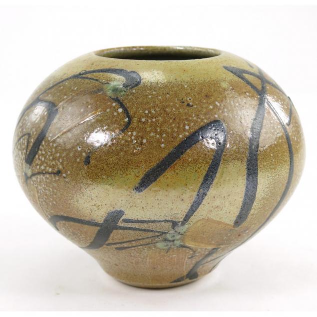 studio-pottery-vase