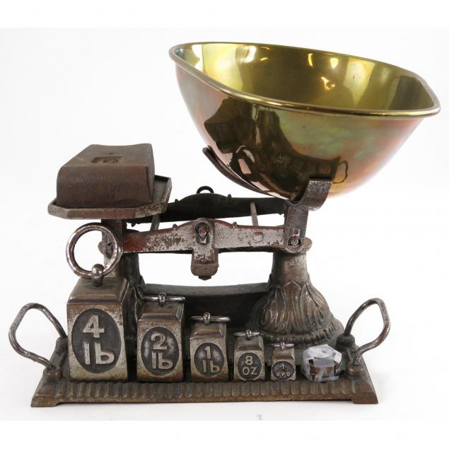 antique-cast-iron-balance-scale