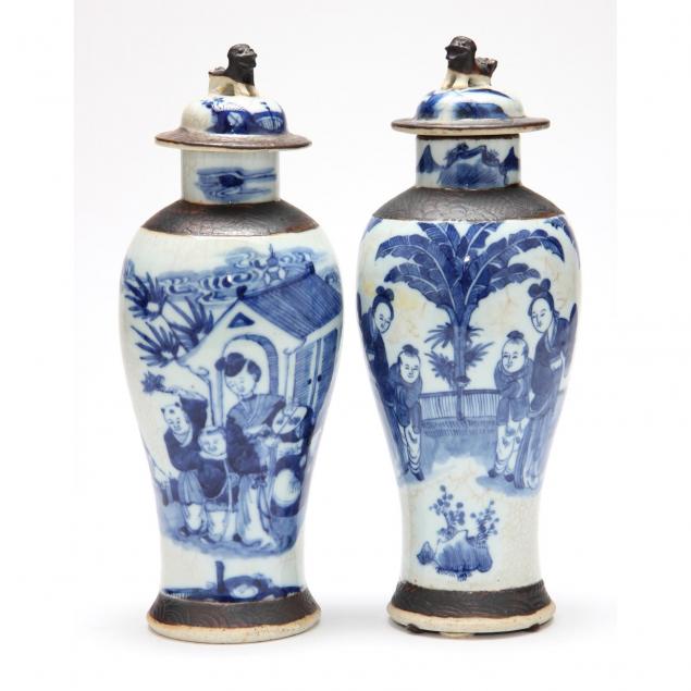 pair-of-chinese-blue-and-white-vases