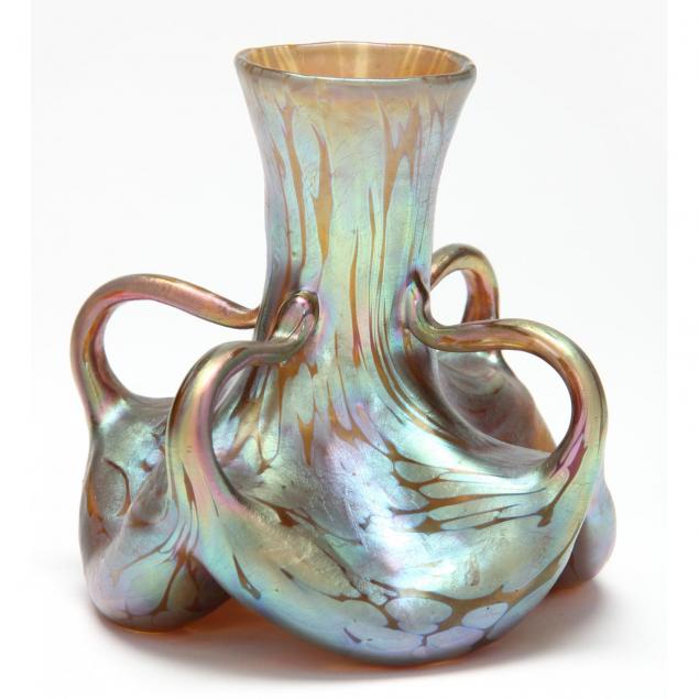 loetz-phaenomen-handled-vase
