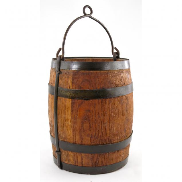 vintage-oak-water-bucket