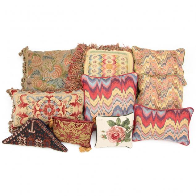 ten-vintage-and-antique-throw-pillows