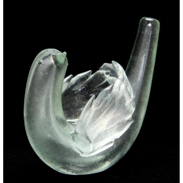 tyra-lundgren-art-glass-bird