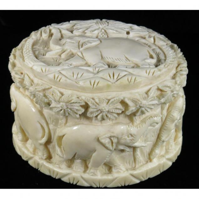 asian-carved-dresser-box