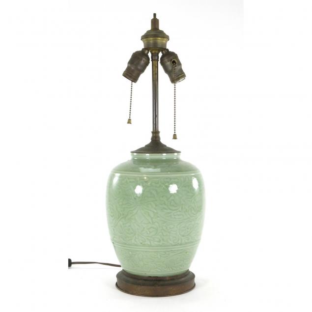 chinese-celadon-glazed-table-lamp