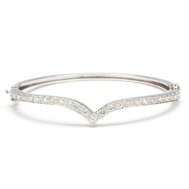 14kt-white-gold-diamond-bangle-bracelet