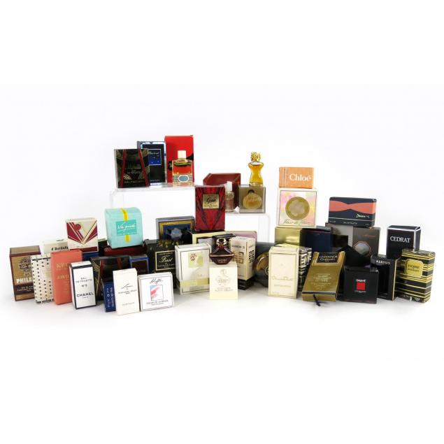 collection-of-french-perfume-and-cologne-samples