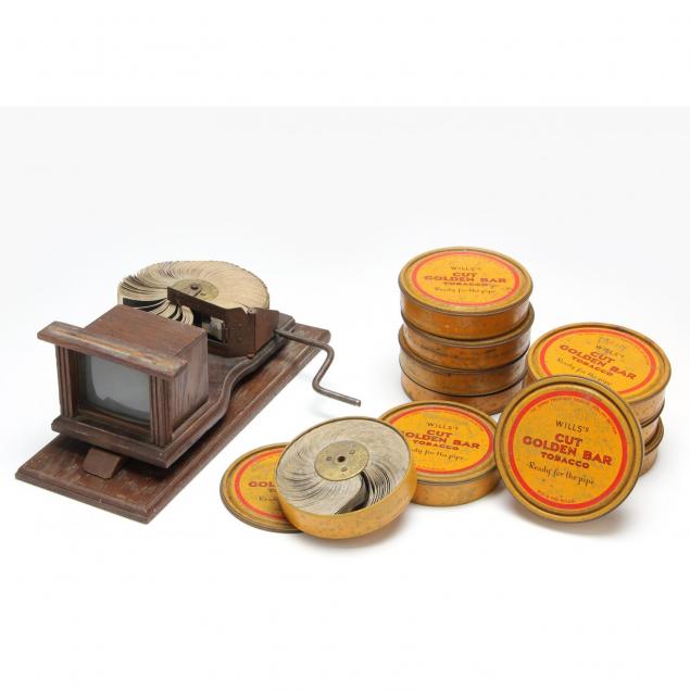 the-kinora-perpetual-motion-picture-viewer-with-reels