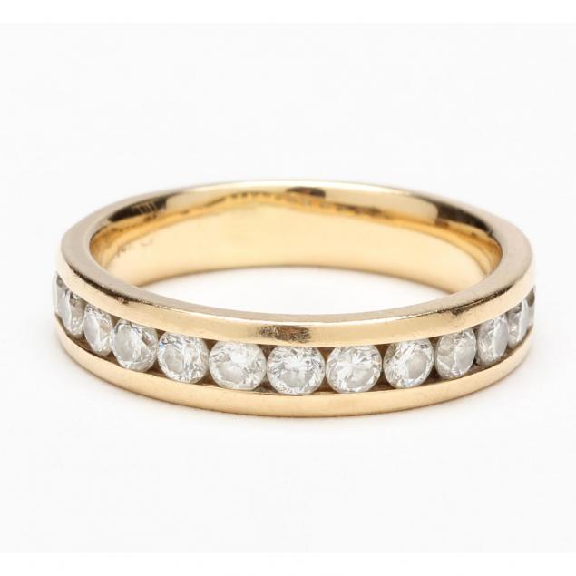 14kt-diamond-band