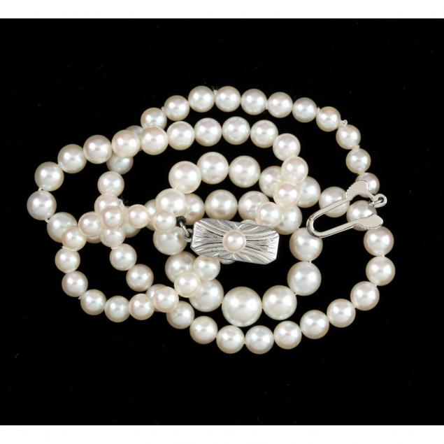 pearl-necklace-mikimoto