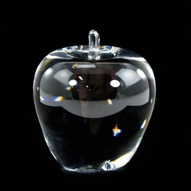 steuben-glass-apple-paperweight