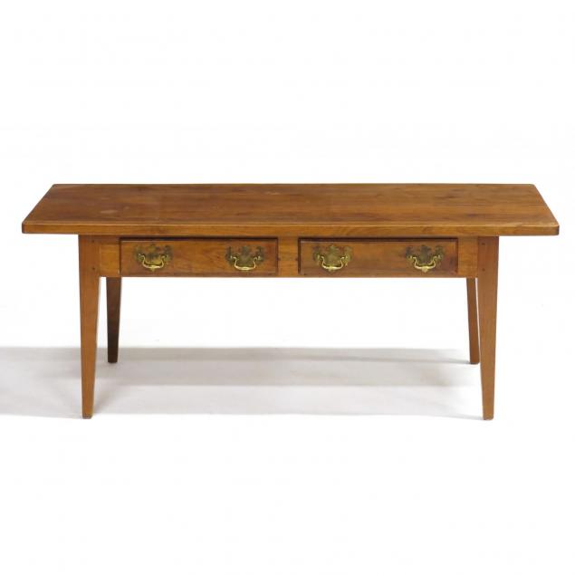 southern-hepplewhite-style-coffee-table