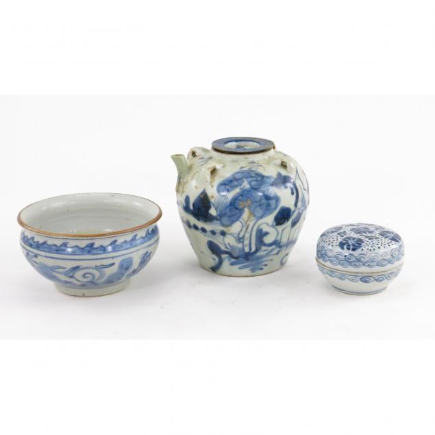 three-chinese-blue-white-porcelains