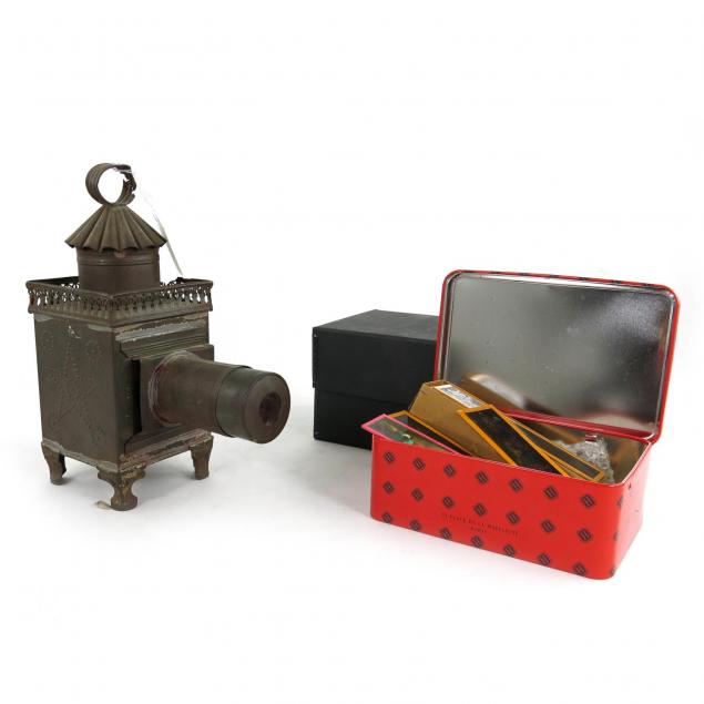 antique-magic-lantern-and-slides