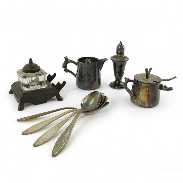 vintage-silver-and-silverplate-accessories