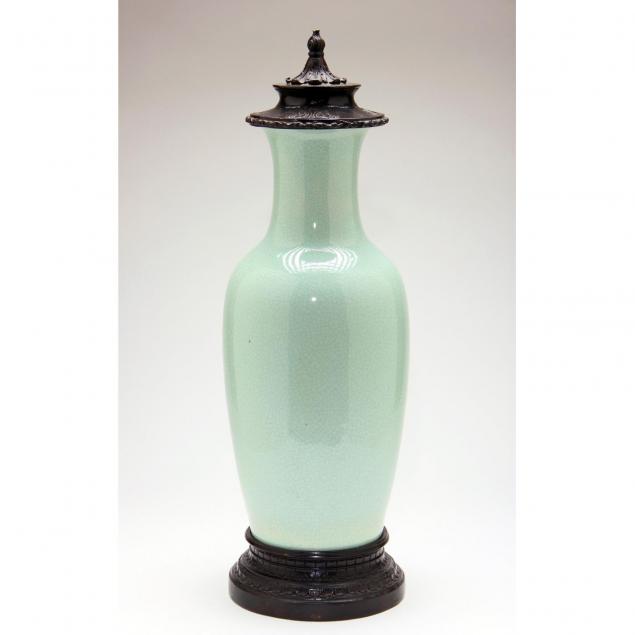 large-chinese-celadon-crackle-glaze-urn