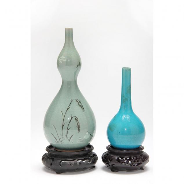 two-asian-cabinet-vases