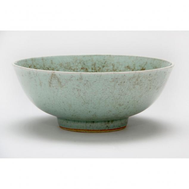 chinese-celadon-porcelain-bowl