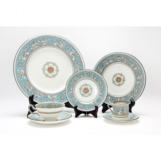 wedgwood-florentine-porcelain-dinner-service-in-turquoise