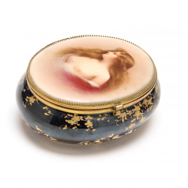 continental-porcelain-dresser-box-with-portrait-plaque