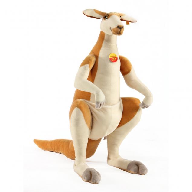 a-steiff-studio-size-female-kangaroo