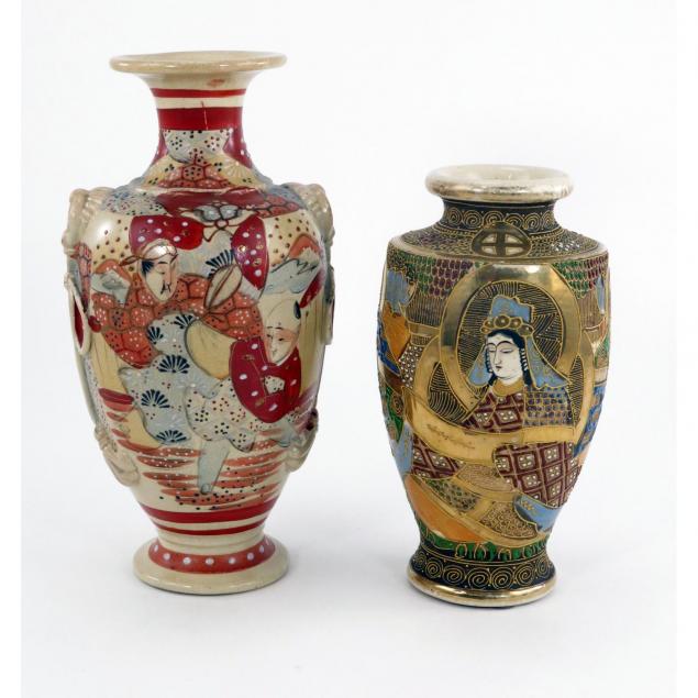 two-japanese-porcelain-vases