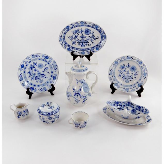 meissen-blue-onion-porcelain-service