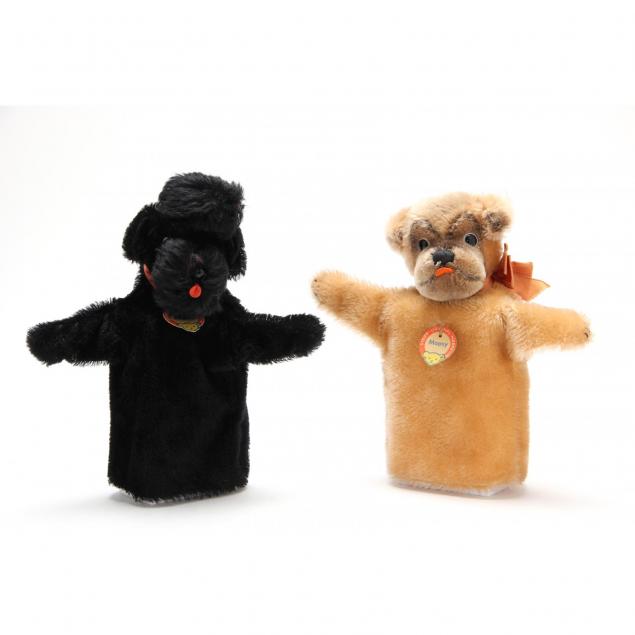two-steiff-dog-hand-puppets
