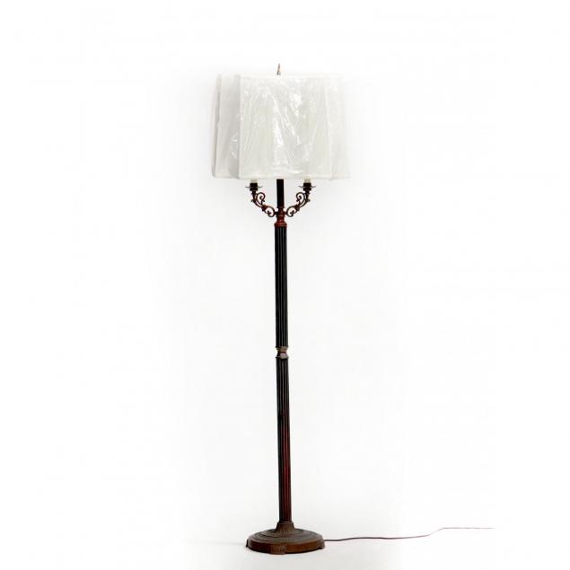 classical-style-column-form-floor-lamp