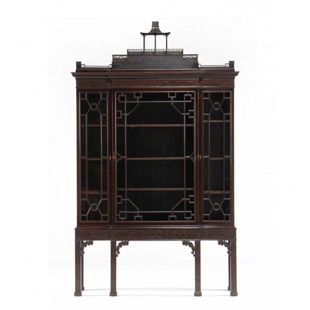 chinese-chippendale-style-display-cabinet