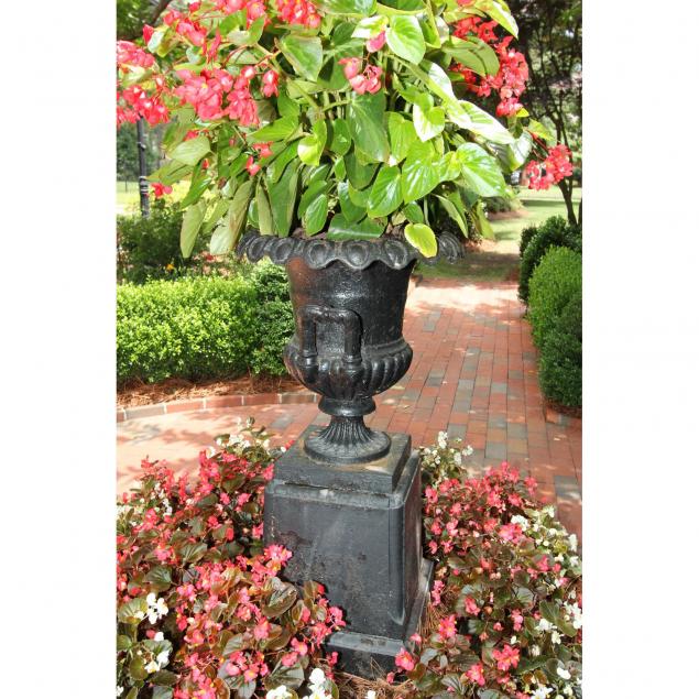 victorian-cast-iron-classical-garden-urn