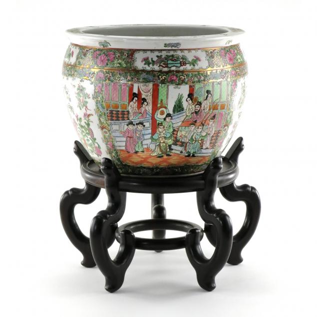 famille-rose-porcelain-jardiniere-on-stand