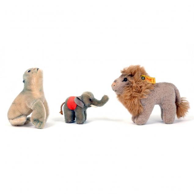 three-vintage-steiff-animals