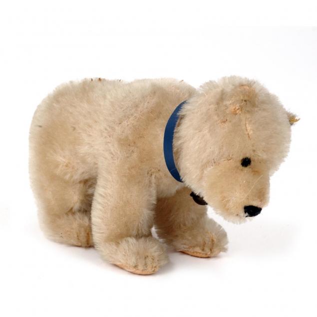 steiff-polar-bear-with-collar