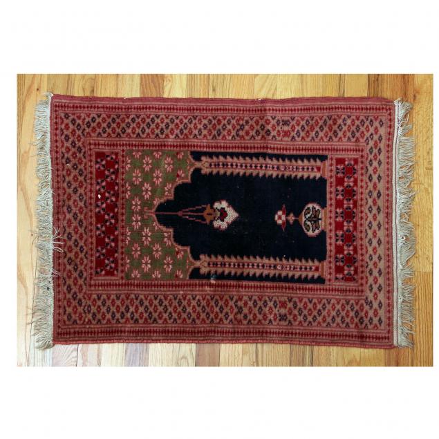hand-tied-prayer-rug