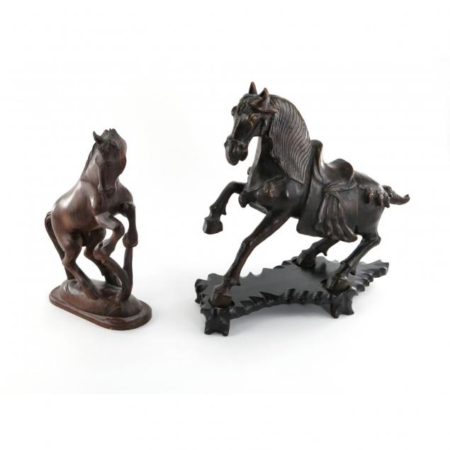 two-chinese-horses