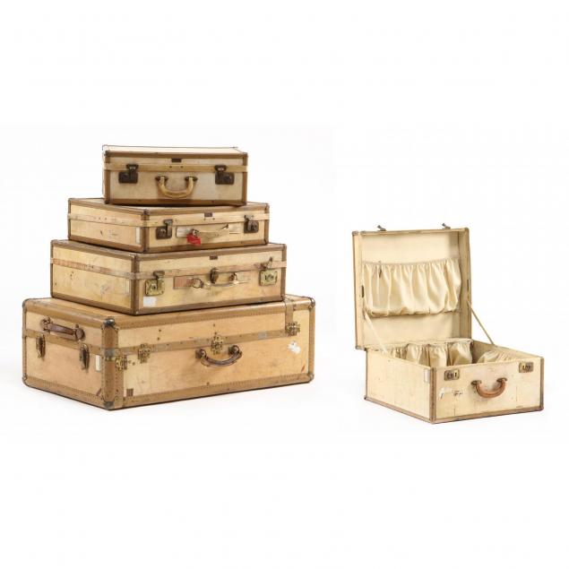 five-pieces-of-vintage-hartman-luggage