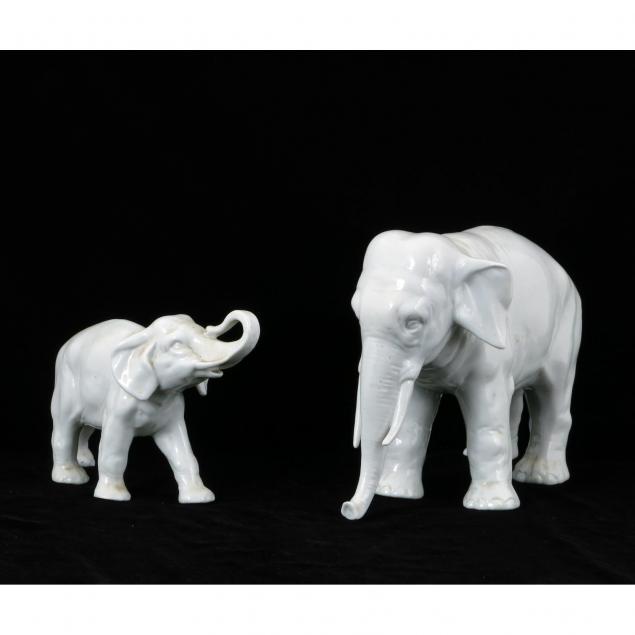 sitzendorf-porcelain-elephant-and-calf