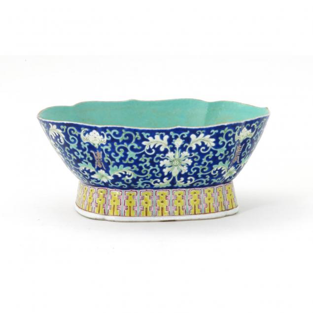 chinese-porcelain-footed-bowl